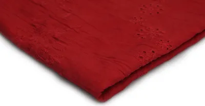 Produktbild von Baumwollstoff mit Stickerei, Farbe Rot Muster 14 (50 x 140 cm)