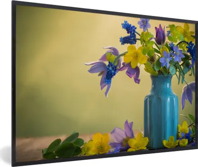 Produktbild von MuchoWow® Gerahmtes Poster Blumen - Stillleben - Frühling 60x40 cm - Poster mit Schwarzem Bilderrahmen Wandposter Rahmen Foto Bilder - Printing - Wanddeko Schlafzimmer