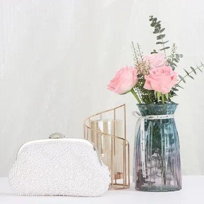 Productafbeelding van Elegante Parels Clutch voor Vrouwen - Formele Witte Handtas voor Bruiloften en Feestjes