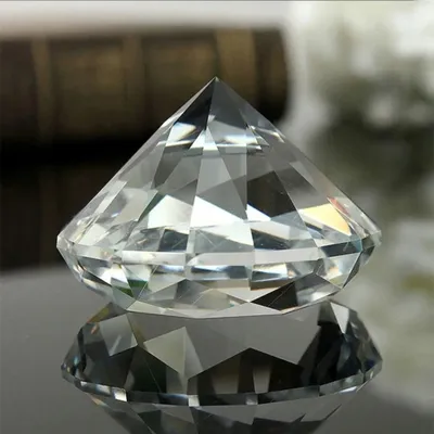 Image de Diamant en verre cristal K9 Cristal décoratif en diamant K9 en verre transparent, parfait pour la décoration intérieure