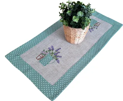 Produktbild von Bestickter Tischläufer 35/70 für Tisch oder Kommode, bestickter lavendelgrüner Streifen