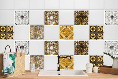 Produktbild von 24 Stück Laminierter Fliesenfolie Fliesenaufkleber für Küche und Bad Goldene Arabeske 20 x 20 cm