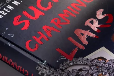 Zdjęcie produktu dla Such Charming Liars