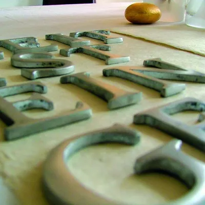 Produktbild von räder ABC Buchstabe P aus Aluminium
