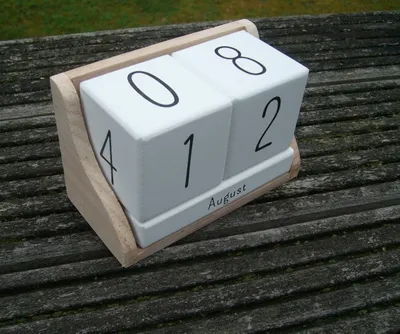Produktbild von Dekorativer, ewiger Kalender, Tischkalender, Holz+MDF, Impressionen