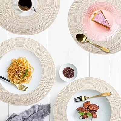 Produktbild von 6 Set Gewebte Tischsets Hitzebeständige rutschfest Rund37*37 cm(Beige) | Reinigbar, rutschfeste und hitzebeständige,Handgewebt Schreibtisch schützen und dekorieren