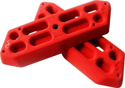 Zwei rote Trainingsgriffe des Spinchboard von Max Climbing; geeignet für Klettertraining.