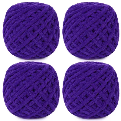 Immagine prodotto di Filo per uncinetto Chunky, color lilla, 4 gomitoli da 100g. Filato morbido e spesso, ideale per principianti. Perfetto per realizzare coperte, sciarpe, maglioni, borse e progetti in peluche. Colore: viola scuro