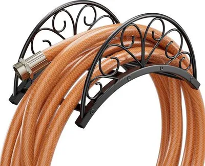 Produktbild von Unyqoos® Wandhalterung für Gartenschläuche & Verlängerungskabel – dekorativer Metall-Schlauchhalter aus legiertem Stahl, für Schläuche bis 23 m, max. 9 kg
