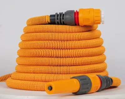 Image de Tuyau d’arrosage extensible - Wonderhoze 40 m - pistolet réglable 5 jets inclus