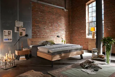 Produktbild von Bett Farum Sonderlänge 200x220 Wildeiche Bianco massiv Kopfteil und Metallbeine