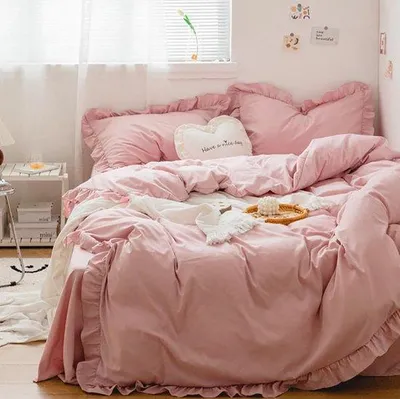 Produktbild von Famanu Bettwäsche Set 135 x 200 cm, Rosa mit Rüschen - 2-teilig
