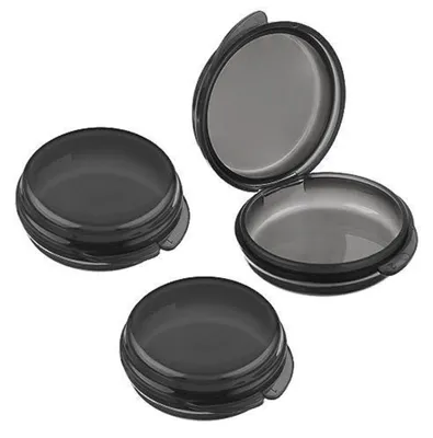 Immagine prodotto di Contenitore portatile trasparente a forma di disco per medicinali, ideale per viaggi, con 3 scomparti