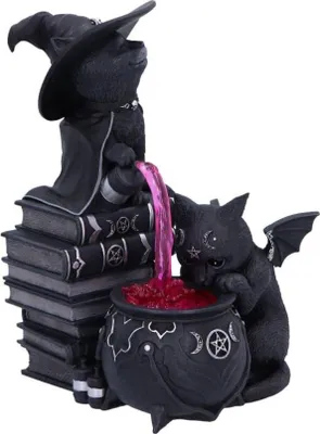 Immagine prodotto di Urocza Figurką Kociołek 18 cm od Nemesis Now - Kolekcja Cult Cuties