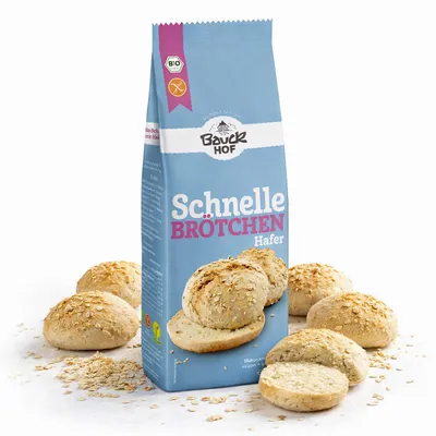 Produktbild von Bauck Mühle Schnelle Brötchen Hafer  glutenfrei 500 g, Brot, 500 g, HAFERmehl* glutenfrei 40%, Maisstärke*, Reismehl*, Hirsevollkornmehl*, Quinoasauerteigpulver*..., 348 kcal, 1473 kJ, 2,5 g