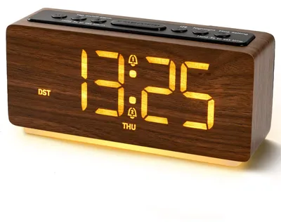 Digitaler Holz-Wecker mit Nachtlicht, USB-C, Doppelalarm, Schlummerfunktion