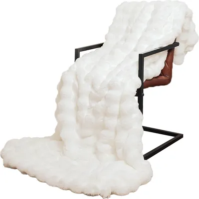Produktbild von Rutschfeste Decke aus Kunstkaninchenfell Olite 4 pcs Weiß