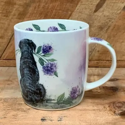 Produktbild von Kubek M45 Labrador mit Blumenmuster - Alex Clark