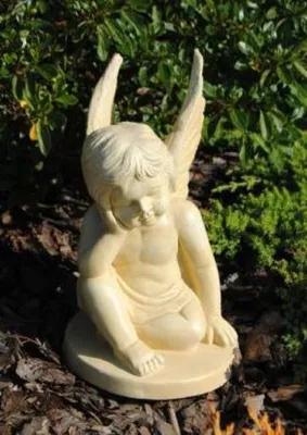Produktbild von Casa Padrino Jugendstil Garten Deko Skulptur Engel Sandfarben 18 x 19 x H. 31 cm - Elegante Garten Deko Stein Figur - Barock & Jugendstil Garten Deko Accessoires