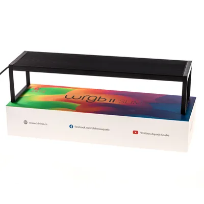 Imagen del producto de Chihiros WRGB SLIM 45 II: Lámpara LED Bluetooth para acuarios de 45 a 60 cm
