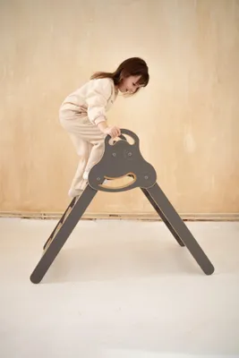 Produktbild von Montessori Pikler-Dreieck Kletterdreiecke - grau