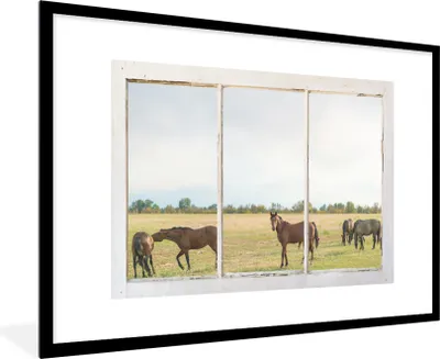 Produktbild von MuchoWow® MuchoWow® Gerahmtes Poster Durchschauen - Pferde - Tiere 90x60 cm - Poster mit zchwarzem Bilderrahmen - Wanddekoration - Fotos