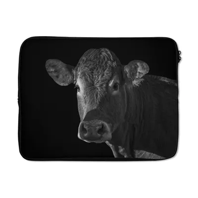 Produktbild von MuchoWow® Laptop Hülle 15 Zoll Kuh - Tiere - Schwarz - Weiß - Porträt Laptoptasche - Laptoptasche - Sleeve - Rundum-Schutz