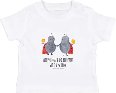Produktbild von Mr. & Mrs. Panda Babyshirt Sternzeichen Zwilling 12. - 18. Monat - Weiß - Geschenk, T-Shirt Baby, Marienkäfer, Kinder, Top, Zwillinge, Zwillingsschwester, Glückskäfer