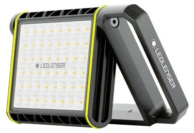 Productafbeelding van Ledlenser AF8R bouwlamp, 4000 lumen, bereik van 95 meter, 14 uur brandduur, IP67-bescherming, met accu