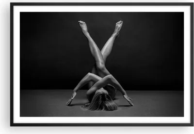 Produktbild von Gerahmtes Poster - Schwarzer Rahmen - Frau Gymnastik Yoga - 91,5x61 cm - Wand Bild - Wanddeko - Wandbilder - Kunstposter - Wandposter - Bilderrahmen - Bilder - Kunstdruck - P2BAA91x61-4957