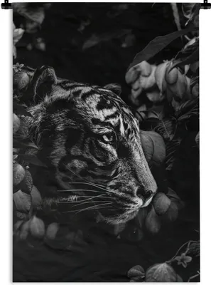 Produktbild von MuchoWow® Wandteppich Wandbehang Tiger zwischen den Blumen - schwarz und weiß 60x90 cm Tapisserie Dekoration Wandtuch - Foto-Teppich - Abwaschbar