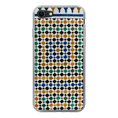 Produktbild von MuchoWow® Handyhülle Schutzhülle Hülle für iPhone SE 2020 Ein marokkanisches Mosaik, das wie eine Art Labyrinth aussieht Silikon Softcase Handy Hülle - Kartenbesitzer