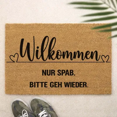 Produktbild von 14 Fußmatte mit Spruch „Willkommen – Nur Spaß, bitte geh wieder“ – Lustige Türmatte, rutschfester Fußabtreter, Geschenk zum Einzug