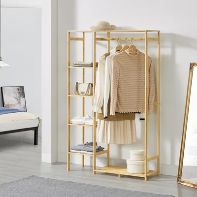 Immagine prodotto di Appendiabiti Eurajoki, 145x90x30 cm. Porta abiti con barra appendiabiti, 4 ripiani, 2 superfici di appoggio, design aperto, materiale: bambù, colore: naturale
