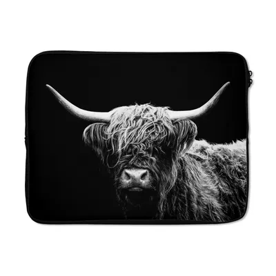 Produktbild von MuchoWow® Laptop Hülle 15 Zoll Schottischer Highlander - Kuh - Schwarz - Weiß - Tiere Laptoptasche - Laptoptasche - Sleeve - Rundum-Schutz