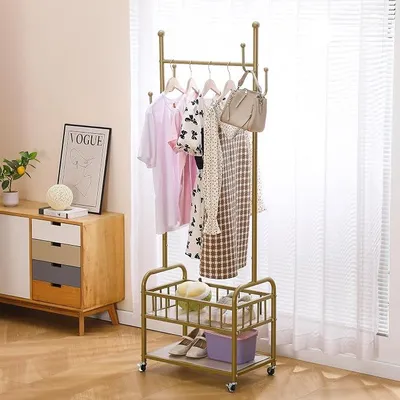 Productafbeelding van Kledingrek met wielen, kledingrek met ophangmogelijkheden, stevig kledingrek met dubbele opbergplanken en 4 haken, metalen kledingrek voor slaapkamer, kast