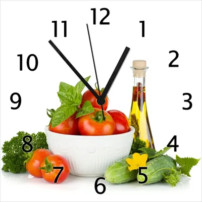 Produktbild von Wallario Design Wanduhr Frische Salatzutaten mit Kräuter-Öl - Tomaten, Gurke, Petersilie aus Echtglas, Größe 30 x 30 cm