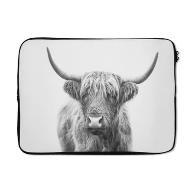 Produktbild von MuchoWow® Laptop Hülle 14 ZollSchottischer Highlander - Tiere - Hörner - Schwarz und weiß Laptoptasche - Laptoptasche - Stoßsicher - Schutzhaube