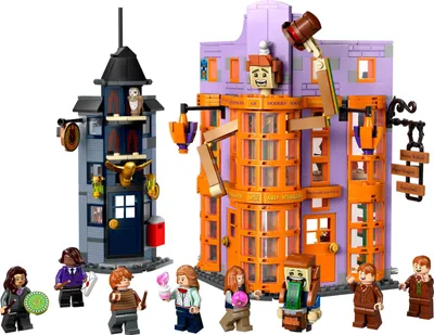 Produktbild von LEGO 76422 Harry Potter Winkelgasse: Weasleys Zauberhafte Zauberscherze, 2-in-1 Set mit Scherzartikel-Laden und Eulenpost, Spielzeug-Set mit 7 Minifiguren, Sammelstück für Kinder und Erwachsene