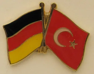 Produktbild von Türkei / Deutschland Freundschafts Pin Anstecker Flagge Fahne Nationalflagge