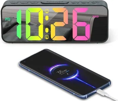 Obrázok produktu pre Digitálny budík s RGB LED displejom a USB portom na nabíjanie, čierny