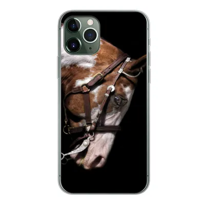 Produktbild von MuchoWow® Handyhülle Schutzhülle Hülle für iPhone 11 Pro Pferd - Halfter - Flecken Silikon Softcase Handy Hülle - Handy