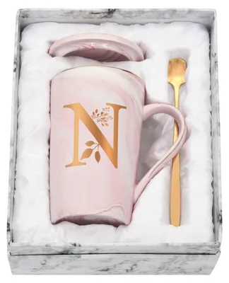 Obrázek produktu pro Šálek na kávu s písmenem "N", květinovým motivem, personalizovaný, objem 400 ml, růžová barva