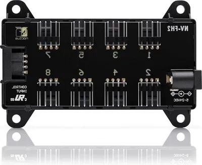 Produktbild von Famanu 8-Kanal Ventilatorhub für 5 V, 12 V und 24 V Ventilatoren - Gesamtleistung 60 W - Schwarz