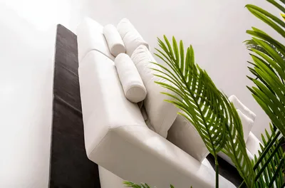 Immagine prodotto di Divano in tessuto bianco Designer Soggiorno Divani imbottiti a quattro posti