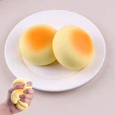Produktbild von Zwei-teilige langsam zurückstossende Brot-Squishies - riesiges Nahrungsspielzeug - Entspannungssqueeze Spielzeug für Kinder