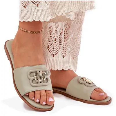 Produktbild von Flache Damen Sandalen Mit Dekorativem Detail Grün Nenitta 36