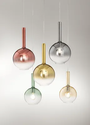 Immagine prodotto di Sospensione in vetro borosilicato color rame specchiato 1x40W E27, design moderno con cavo regolabile, ideale per illuminazione d'interni - Perenz