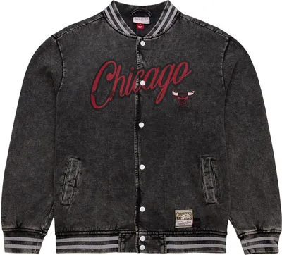 Zdjęcie produktu dla M&N Oversized Varsity College Jacke - NBA Chicago Bulls - S