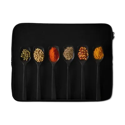 Produktbild von MuchoWow® Laptop Hülle 17 Zoll Laptoptasche Löffel - Gewürze - Schwarz - Gewürze - Rustikal - Zipper - Schutzabdeckung